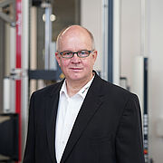 Helmut Fahrenholz - especialista da ZwickRoell para o segmento de plásticos