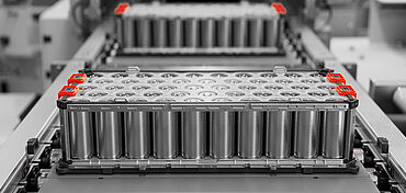 Изображение литий-ионной батареи: Испытания батарей / Решения для разработки батарей / Испытания батарей EV / Испытание литий-ионных батарей